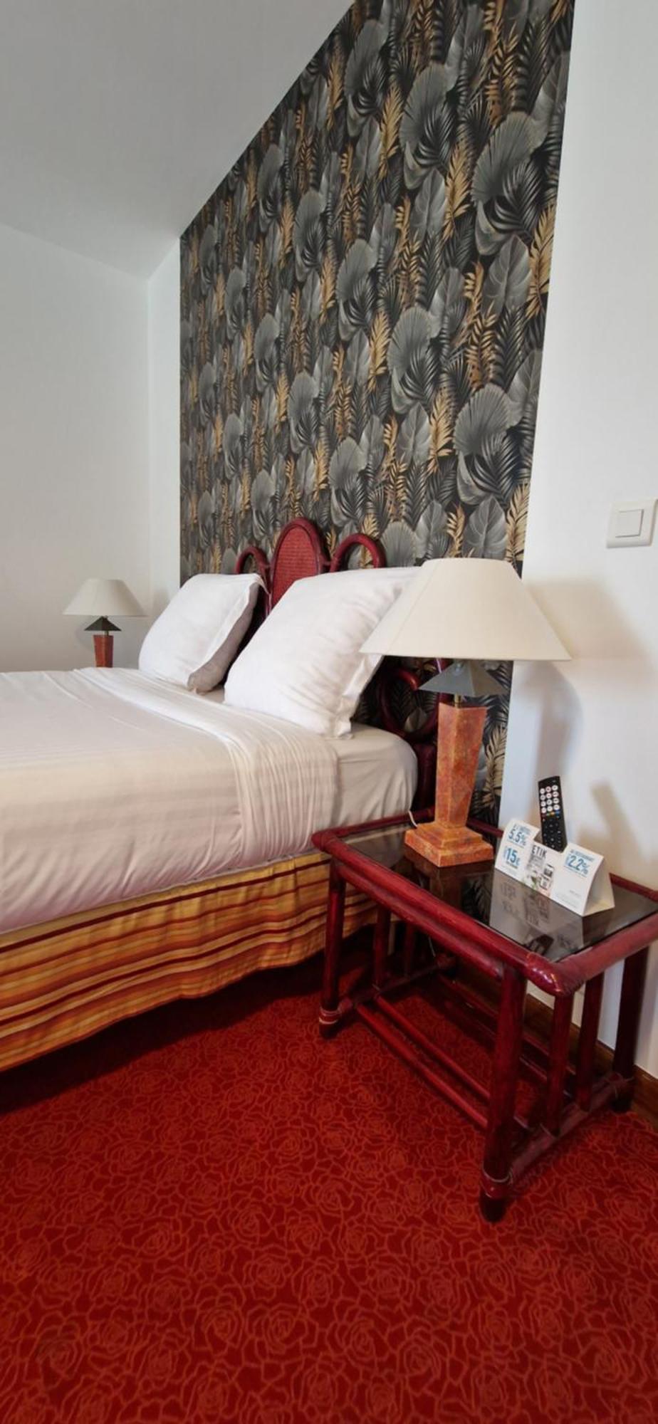 Brit Hotel Essentiel Pontivy Robic Экстерьер фото