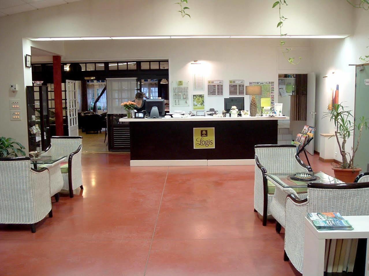 Brit Hotel Essentiel Pontivy Robic Экстерьер фото
