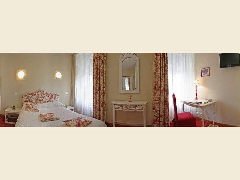 Brit Hotel Essentiel Pontivy Robic Экстерьер фото