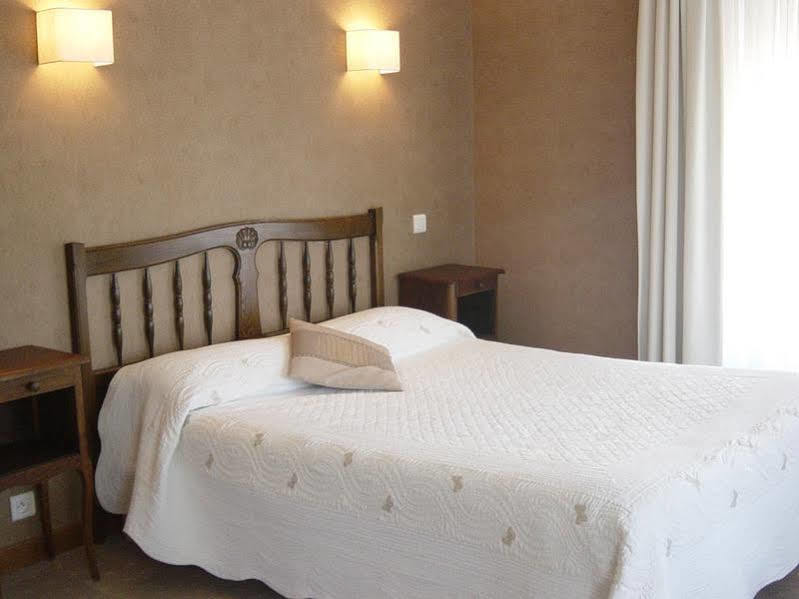 Brit Hotel Essentiel Pontivy Robic Экстерьер фото