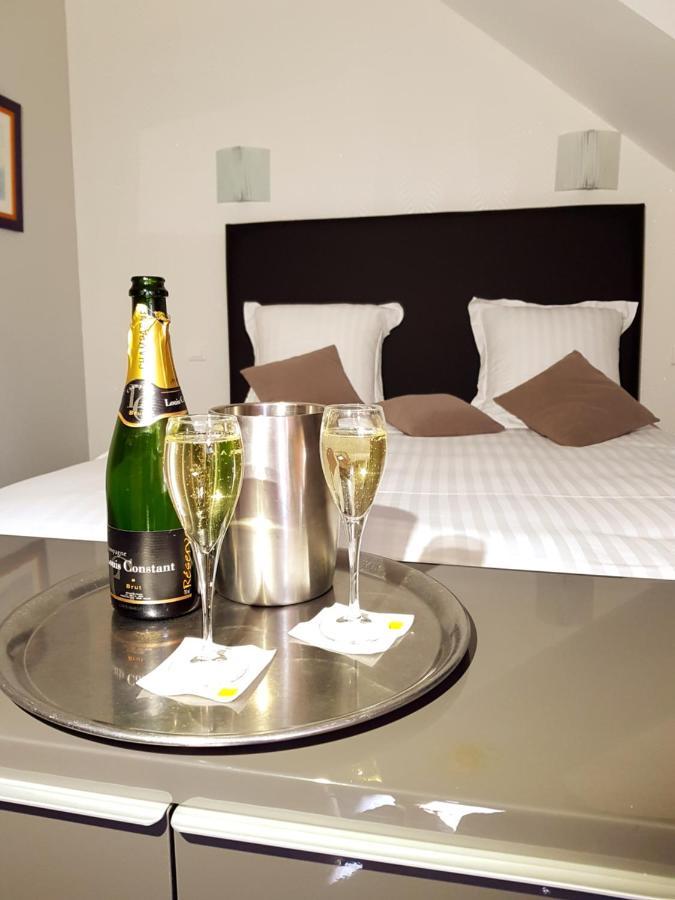 Brit Hotel Essentiel Pontivy Robic Экстерьер фото